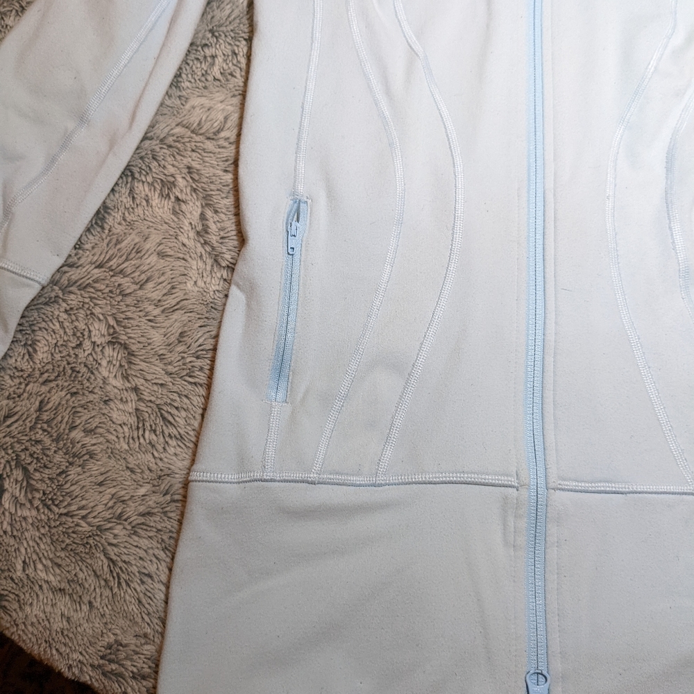 Lululemon Light Baby Blue In Stride Define Full Zip Jacket Pockets Size 2 - Picture 7 of 8